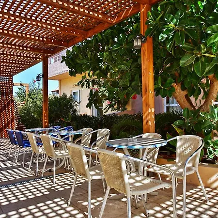 Cosman Hotel