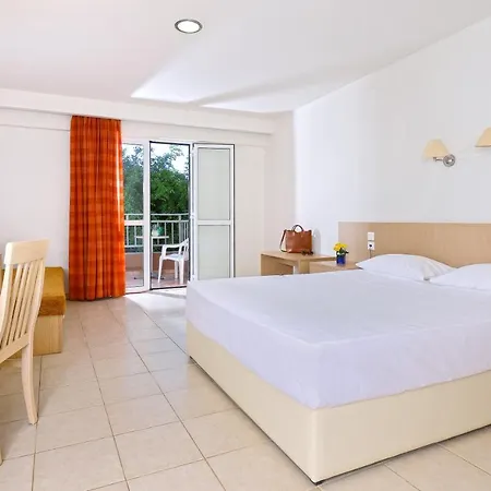 Hotel Cosman 2*